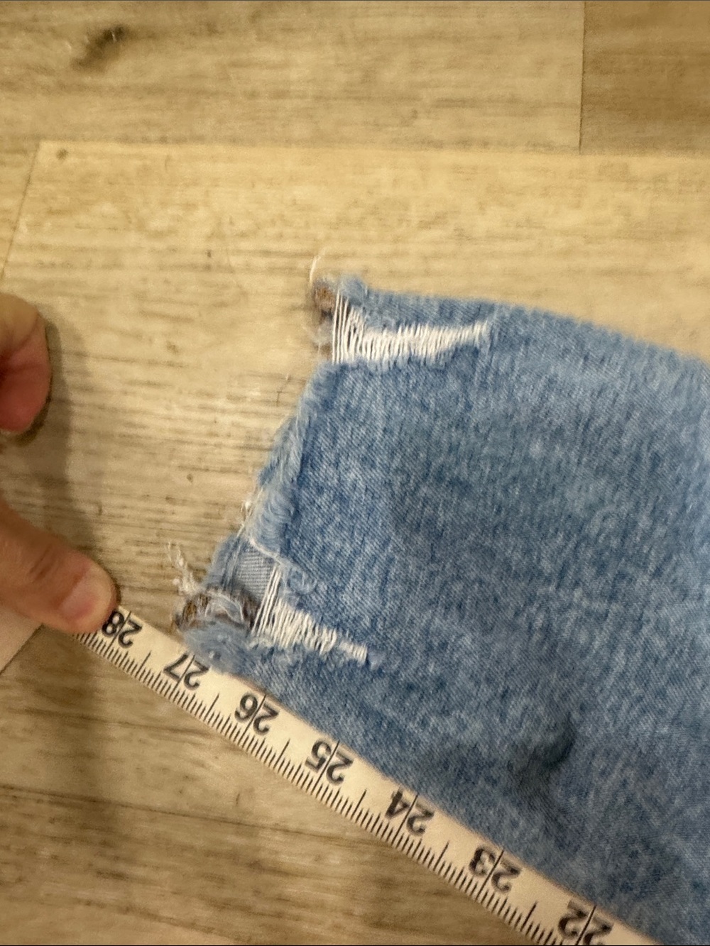 BKE mom jeans Light Blue Distressed Ankle Jeans - Picture 5 of 6